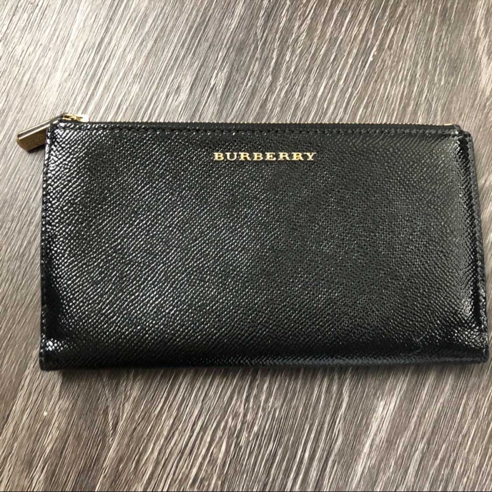 Burberry wallet